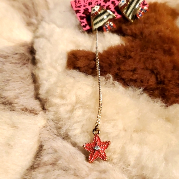 "New"Betsey Johnson Fish Earrings - Picture 4 of 6